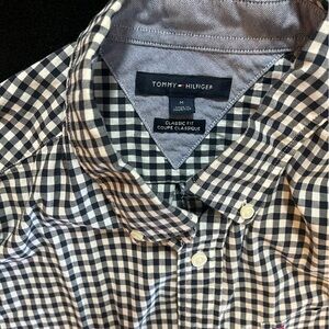 Tommy Hilfiger men’s button down shirt